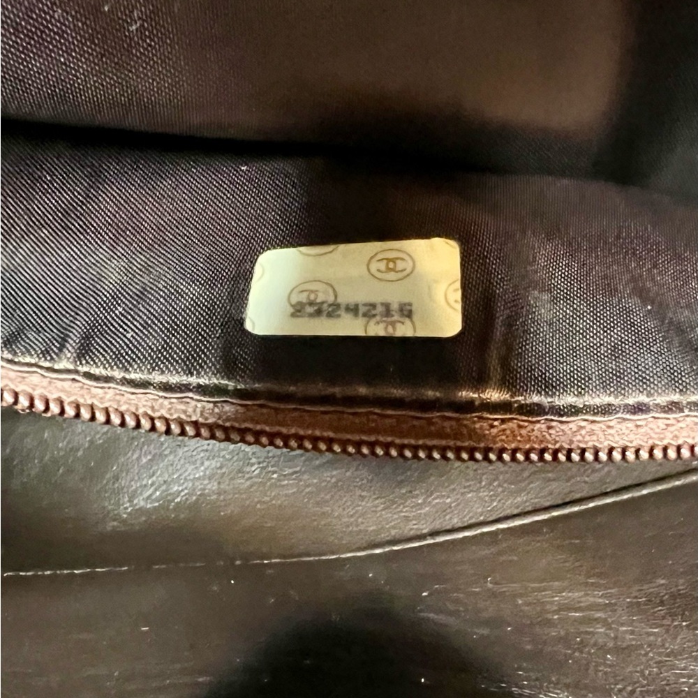 Vintage CHANEL CC Tassel Camera Bag in Tan Leather - GUC - Picture 10 of 14